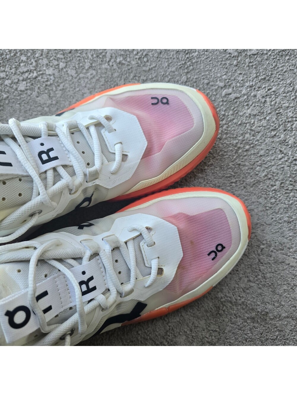 On Running The Roger Pro 2 Tennis Shoes Womens US 9.5White Flame Sneaker - Picture 2 of 7